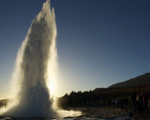 Golden-Circle-Saltytours The Geysir Strokkur Erupts every five to ten minutes saltytours.is